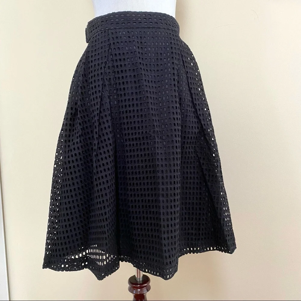H&M eyelet black